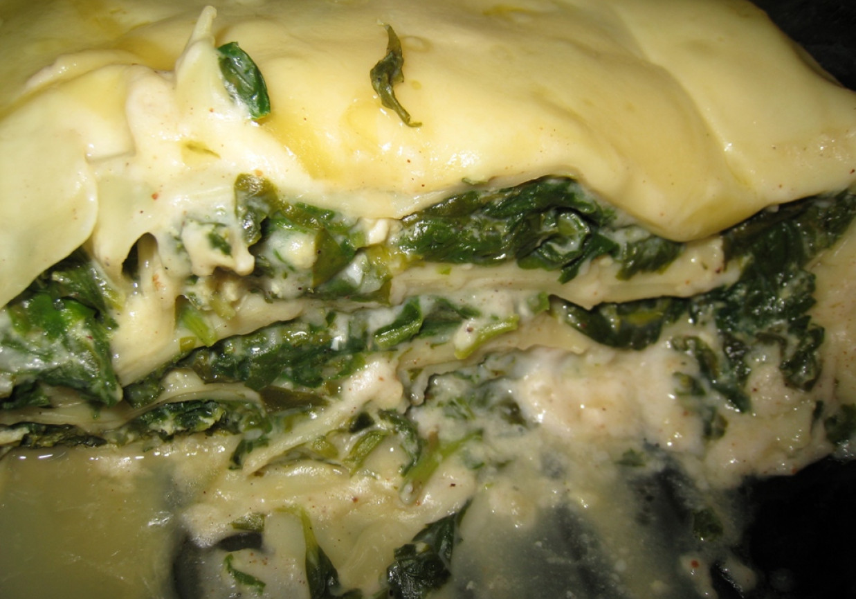 Lasagne ze szpinakiem i beszamelem foto