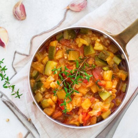 Krok 3 - Leczo z kapustą pekińską foto