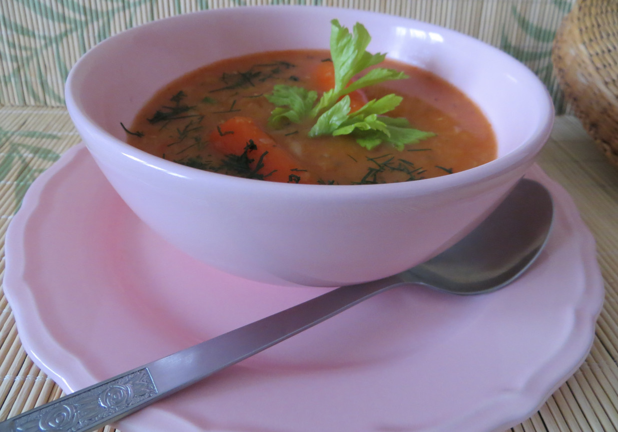 Lekka , rozgrzewająca zupa z soczewicy foto