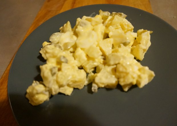 Fotografia przedstawiająca Lekka sałatka z ziemniaków