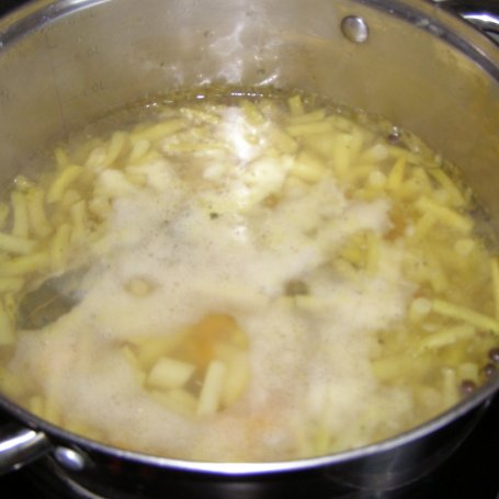 Krok 1 - lekka warzywna zupa na maśle... foto