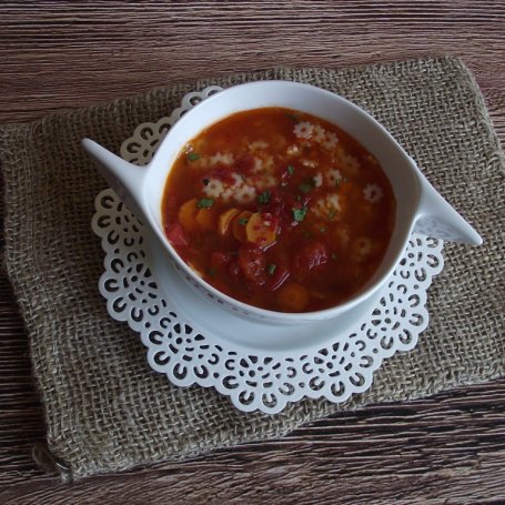 Krok 4 - Lekka zupa pomidorowa z duszonych warzyw foto