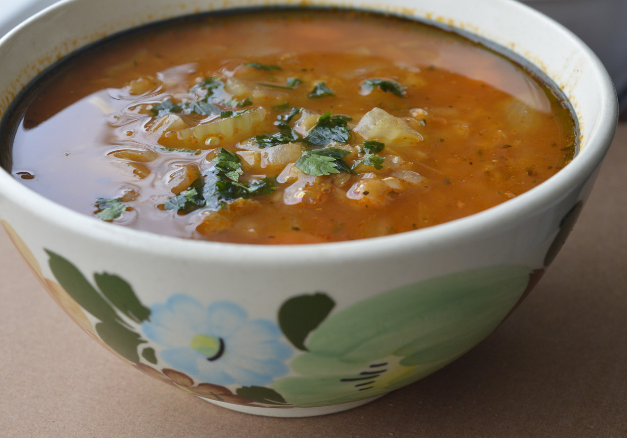 Lekka zupa z czerwonej soczewicy foto