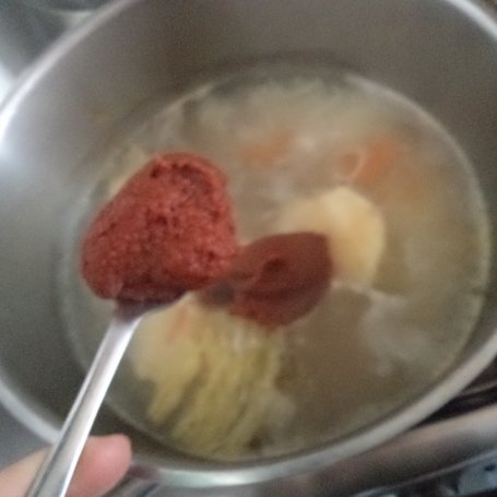 Krok 4 - Lekka zupka z pomidorową nutą -zaserwowana z roszponką :) foto