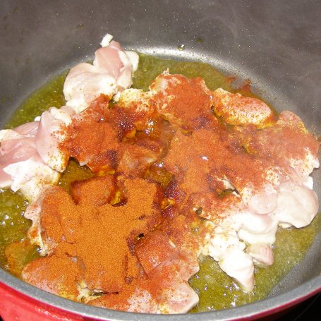 Krok 2 - lekki obiad z ryżem i paprykarzem na piersi kurczaka... foto