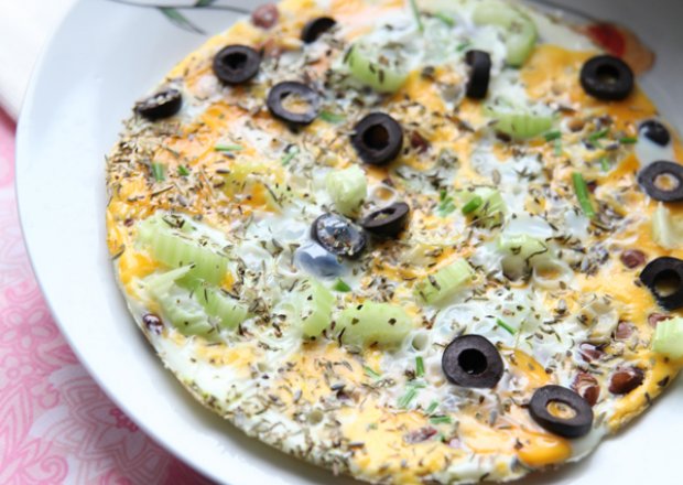 Fotografia przedstawiająca Lekki omlet z warzywami