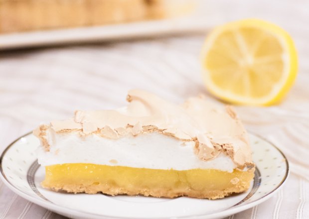 Fotografia przedstawiająca Lemon Meringue Pie