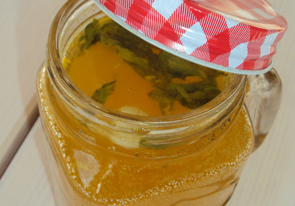 Lemoniada miodowo- bazyliowa foto