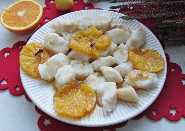 Fotografia przedstawiająca Leniwe z karmelizowaną pomarańczą