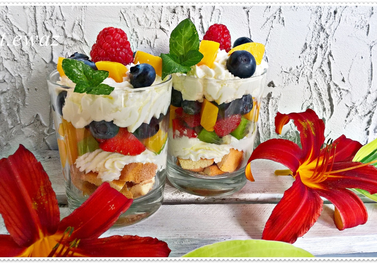 Letni deser owocowy Zewy foto