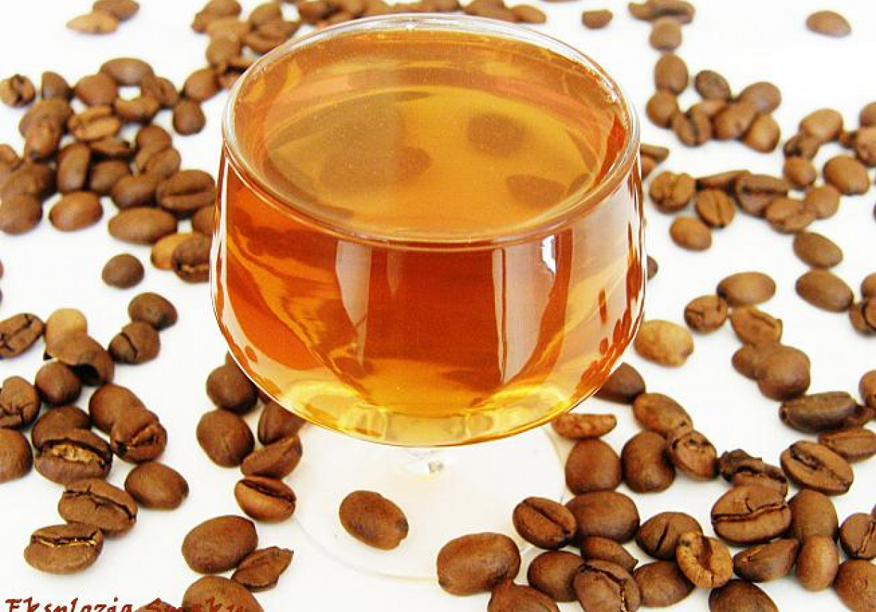Likier na ziarnach kawy foto