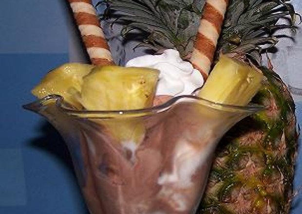 Fotografia przedstawiająca Lody czekoladowe z anansem