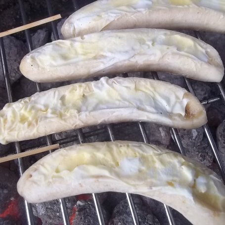Krok 5 - Lody grillowane w bananach z chili i miętą foto