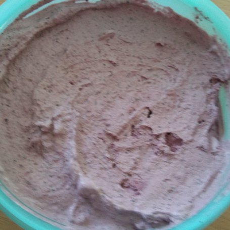 Krok 3 - Lody jagodowe foto