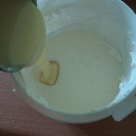 Krok 2 - Lody mleczno-truskawkowe foto