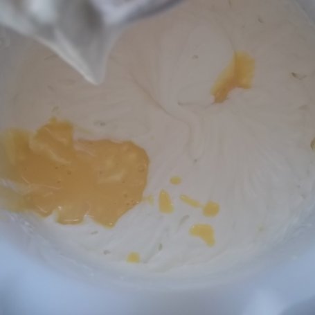 Krok 6 - Lody o smaku białej czekolady foto