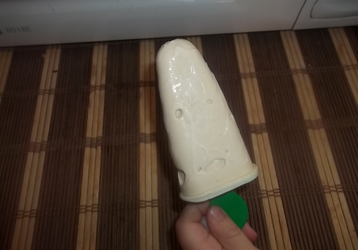 Lody o smaku cappuccino foto