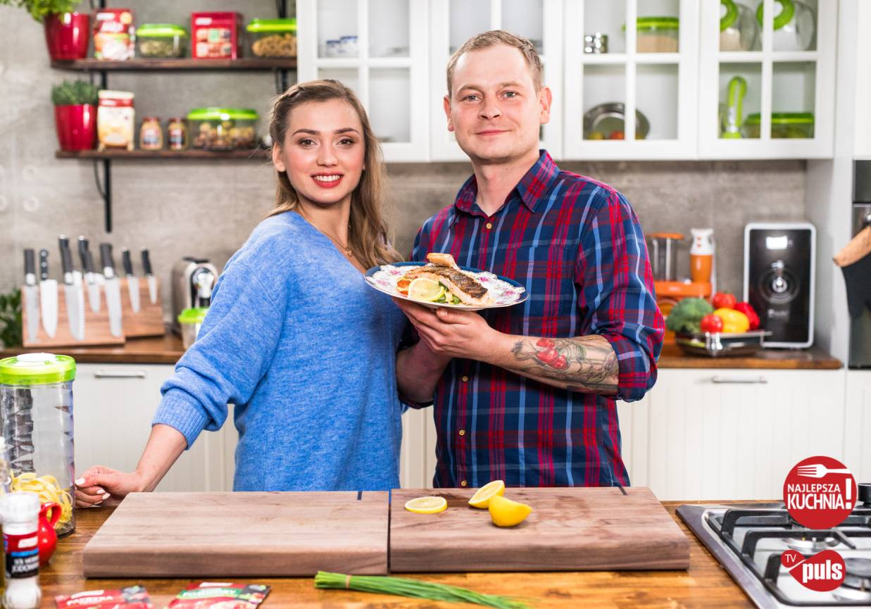 Łosoś smażony przygotowany przez Piotra Ogińskiego foto