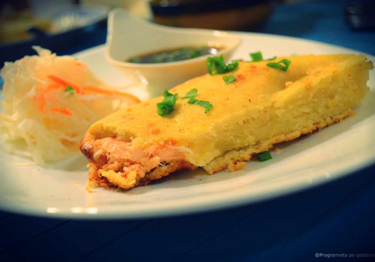 Łosoś w cieście naleśnikowym z sosem teriyaki foto