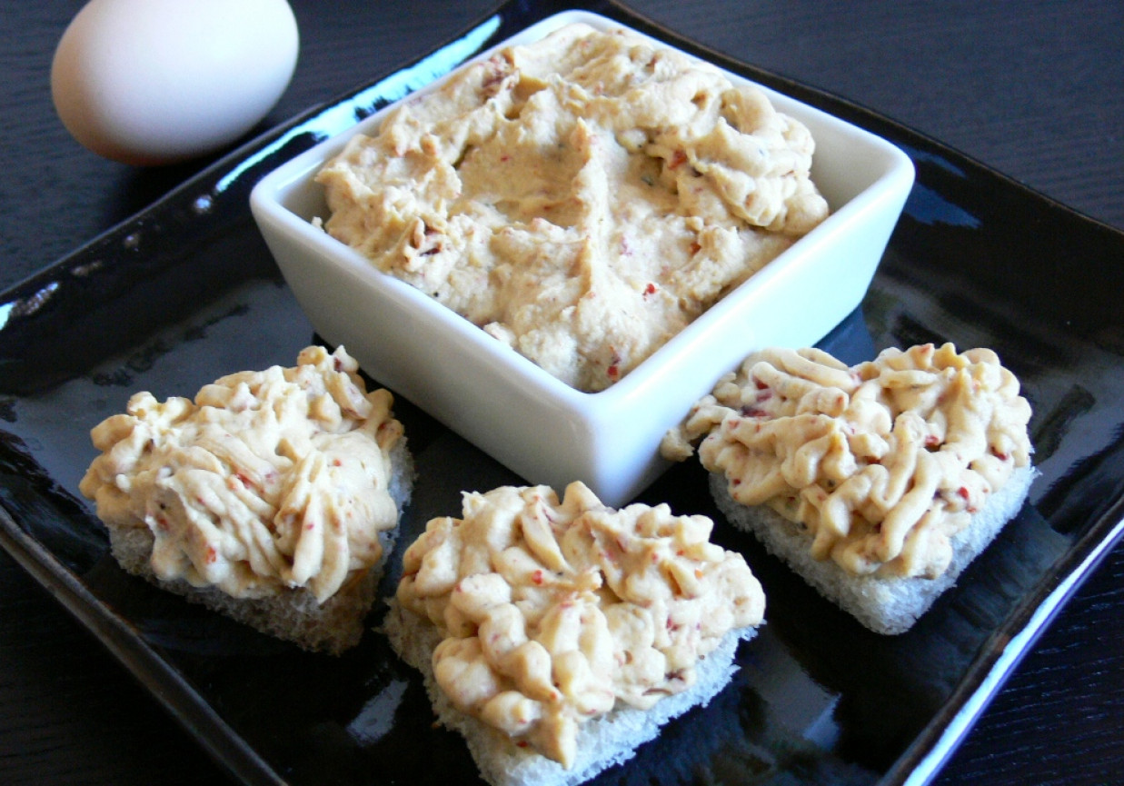 Łososiowo jajeczna pasta do chleba DoradcaSmaku.pl