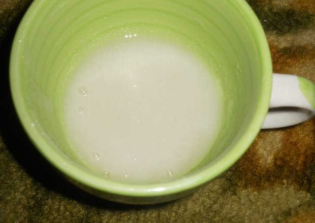 Fotografia przedstawiająca lukier cytrynowy z aromatem kokosowym