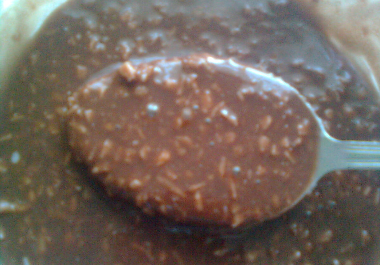 Lukier kakaowy z wiórkami kokosowymi foto