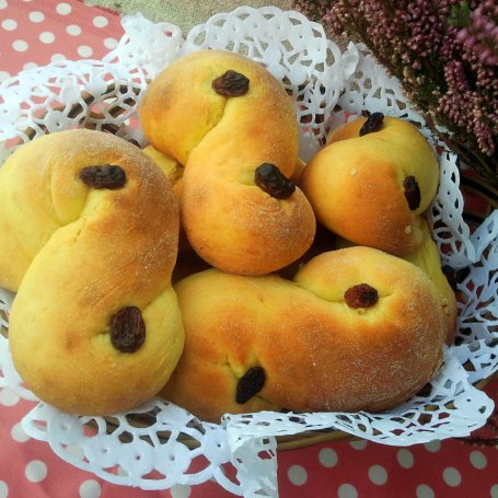Krok 3 - Lussekatter- Oczy św. Łucji foto