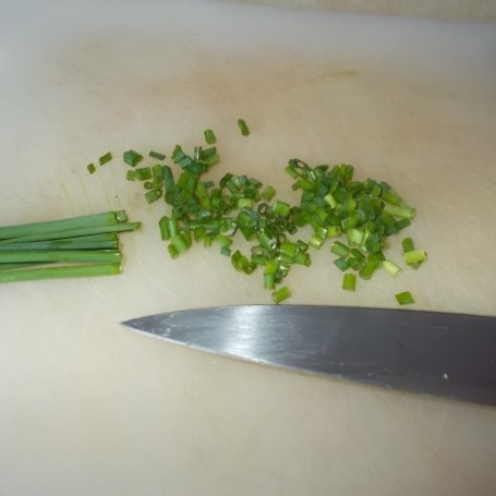 Krok 6 - Makaron chiński z kiełbasą krakowską i warzywami foto