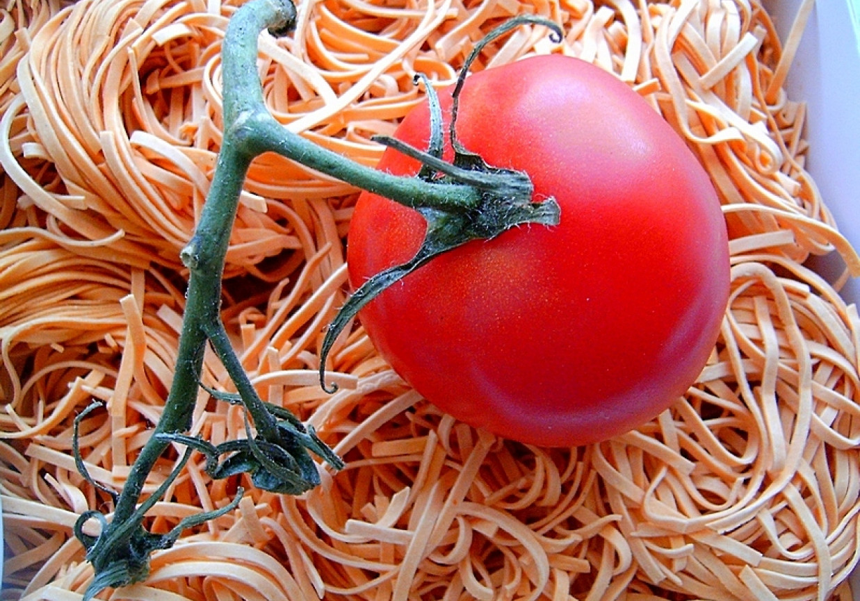 Makaron pomidorowy foto