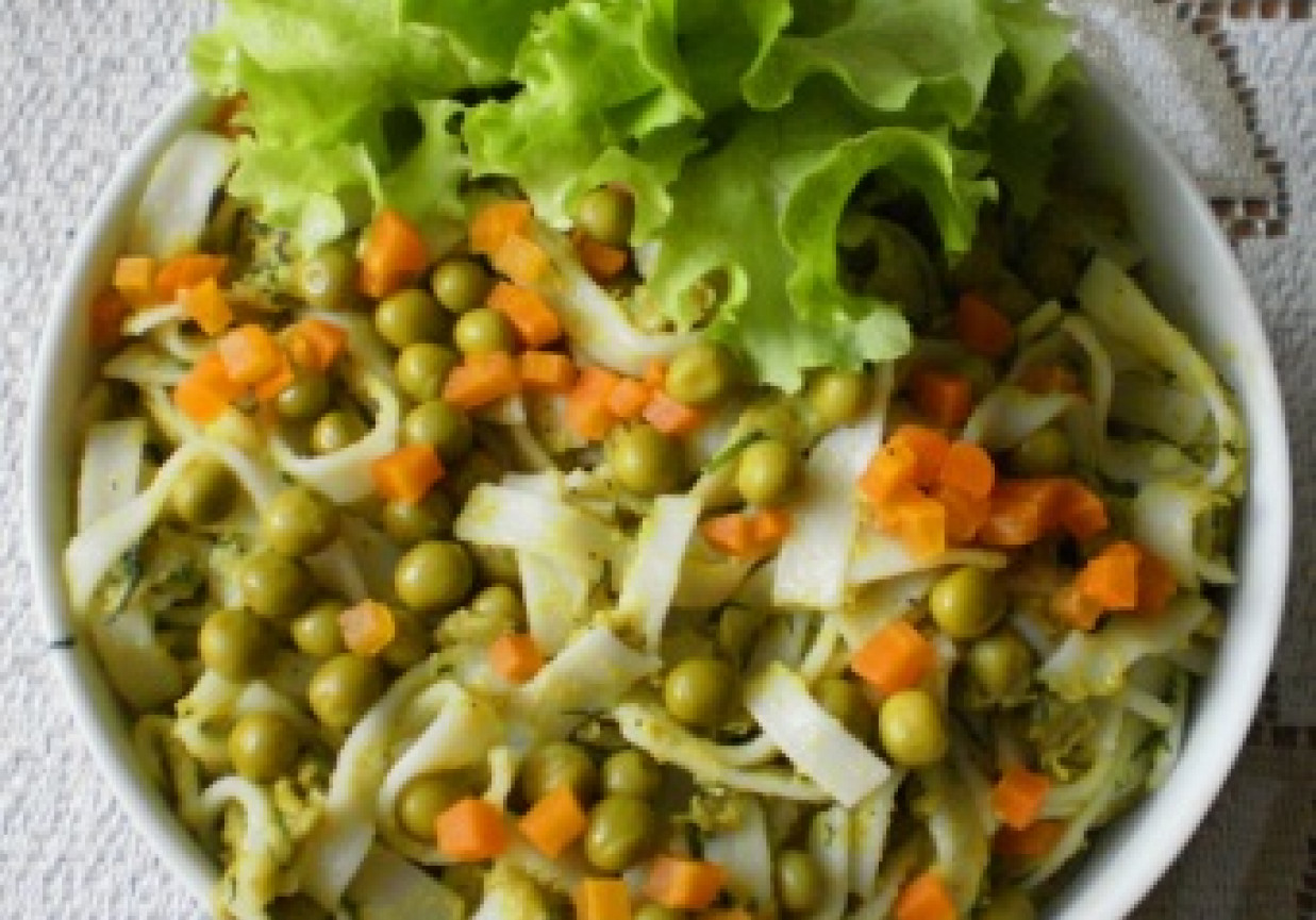 Makaron ryżowy na groszkowo: foto