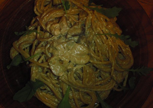 Fotografia przedstawiająca Makaron spaghetti z sosem prawdziwkowo-śmietanowym