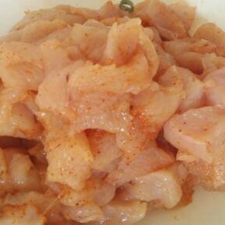 Krok 2 - Makaron tajski z kurczakiem i warzywami foto