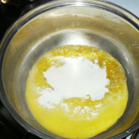 Krok 2 - Makaron w sosie serowym foto