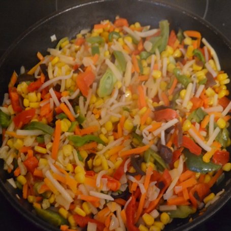 Krok 2 - Makaron w stylu azjatyckim  foto