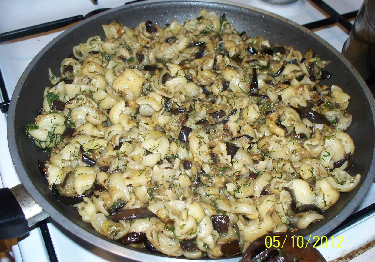 Makaron z bakłażanem foto