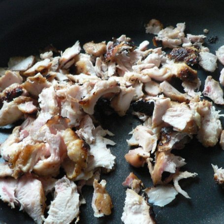 Krok 2 - Makaron z grillowanym mięsem foto