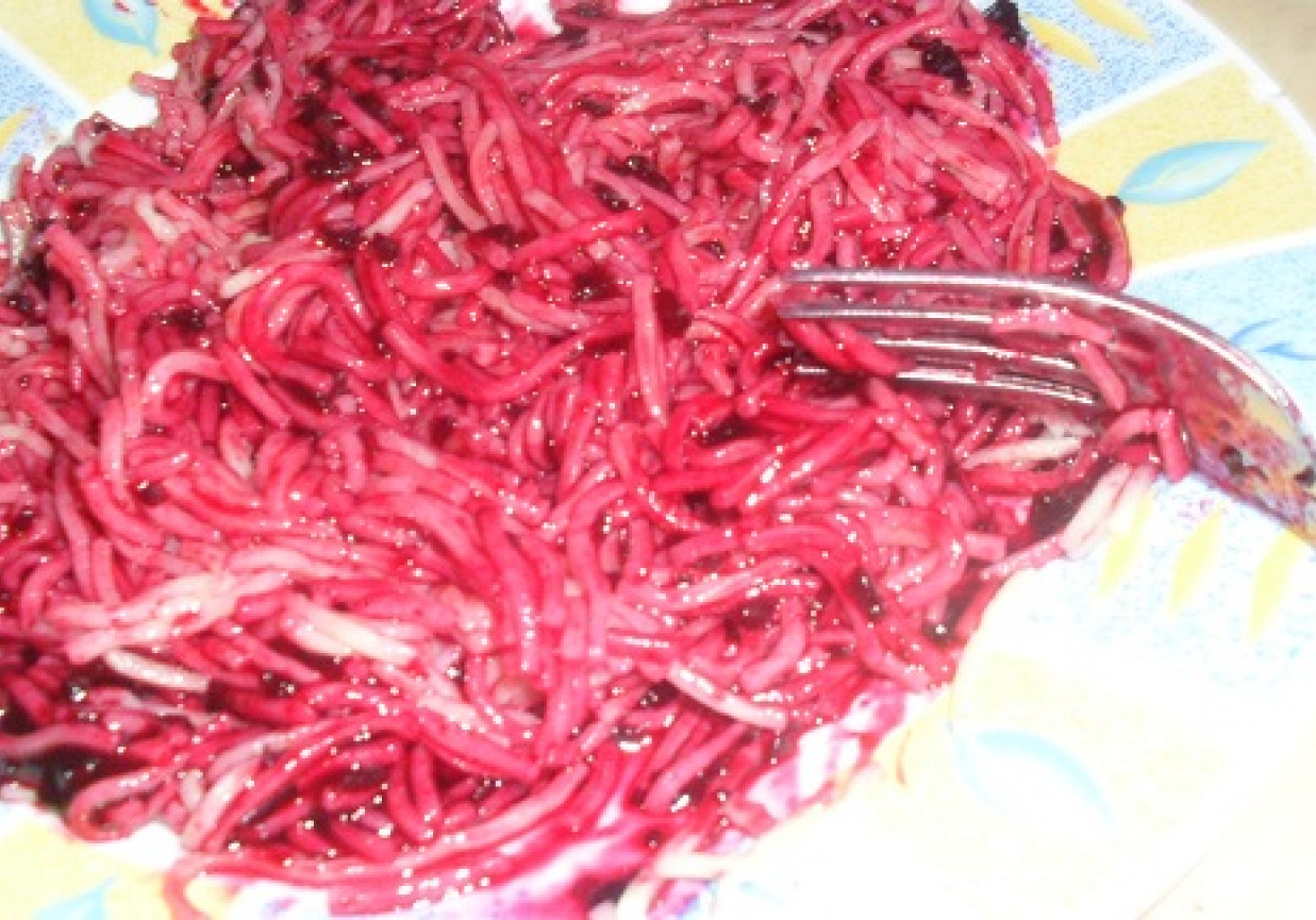 Makaron z jagodami foto