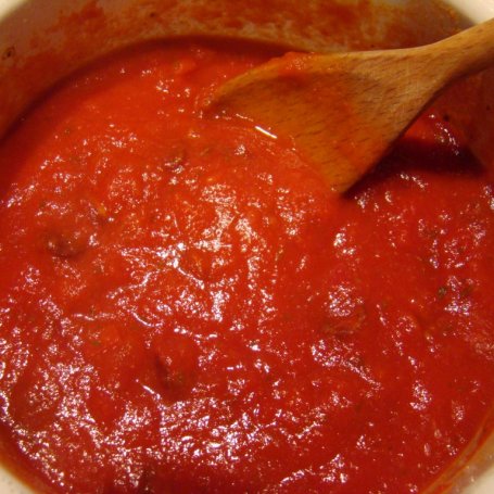 Krok 2 - Makaron z kabanosami i sosem pomidorowym foto
