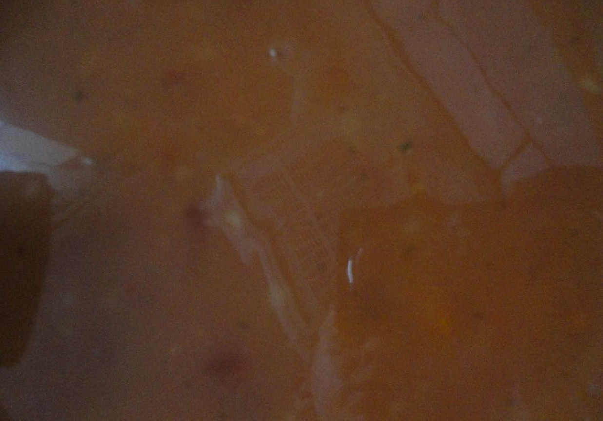 Makaron z marchewką i pomidorem foto