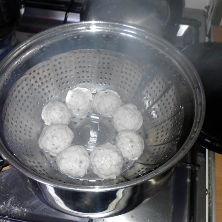 Krok 2 - Makaron z Pulpecikami na zielono foto