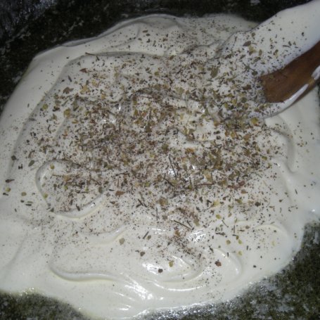 Krok 2 - makaron z sosem brokułowo-śmietanowym foto