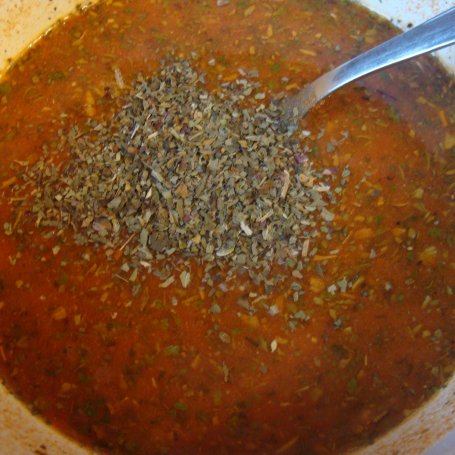 Krok 2 - Makaron z sosem mięsno paprykowym foto