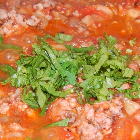 Krok 6 - Makaron z sosem pomidorowo-ogorkówym foto