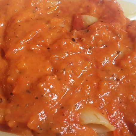 Krok 3 - Makaron z sosem pomidorowo-paprykowym foto