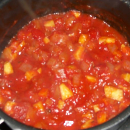 Krok 3 - Makaron z sosem pomidorowo-selerowym foto