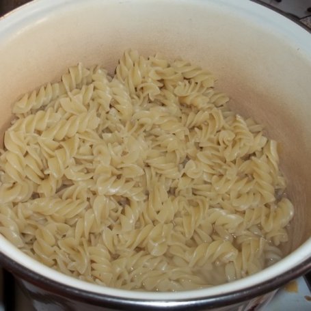 Krok 3 - makaron z sosem foto