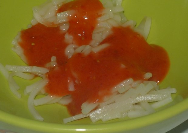 Fotografia przedstawiająca Makaron z truskawkami