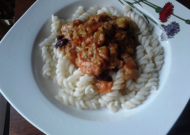 Fotografia przedstawiająca Makaron z warzywnym curry