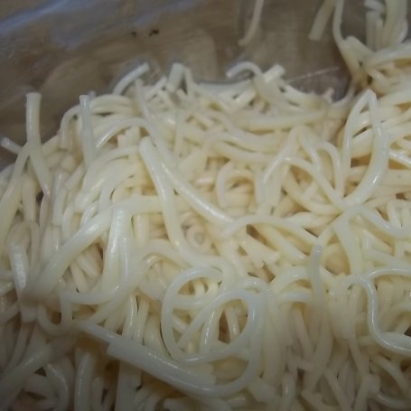 Krok 1 - Makaron zasmażany ze szpinakiem foto