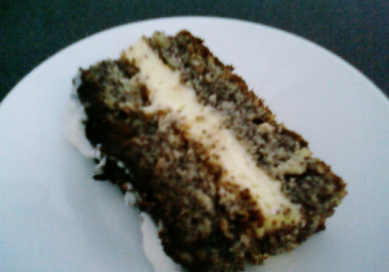 Makowe ciasto z masą. foto